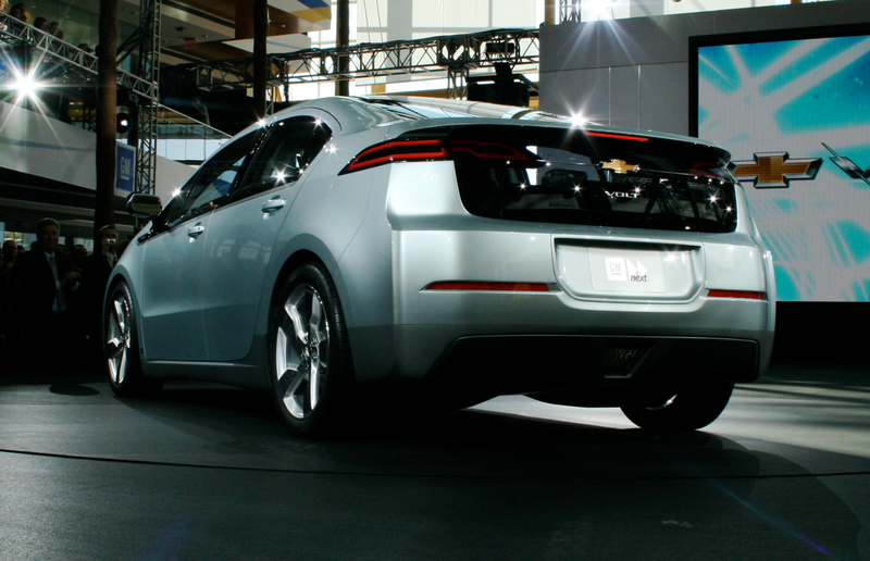 Illustration for article titled GM Requested Paramount Include Chevy Volt In Transformers Sequel "At Last Minute"